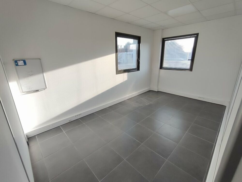   BUREAUX à LOUER Janneyrias