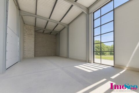 Local commercial &agrave; LOUER 1318 33610 Canejan