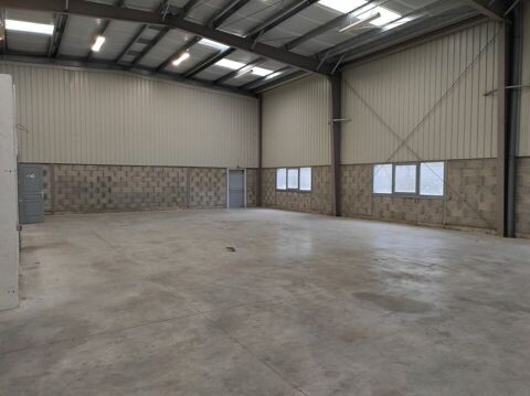 LOCAL D'ACTIVITE &agrave; LOUER 1700 38300 Bourgoin jallieu