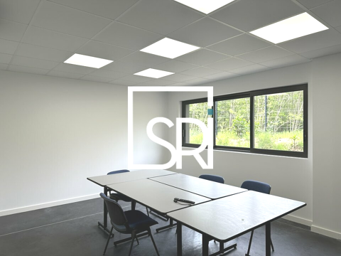 LOCAL D'ACTIVITE / ENTREP&Ocirc;T &agrave; VENDRE 820000 63190 Lezoux
