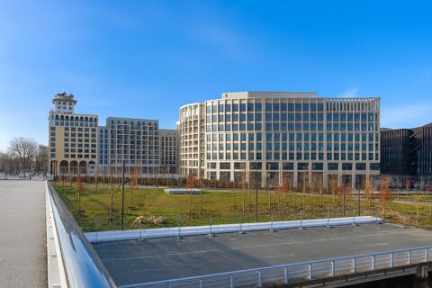 Local commercial &agrave; LOUER 4500 33800 Bordeaux