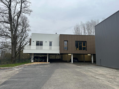   Bureaux à LOUER 