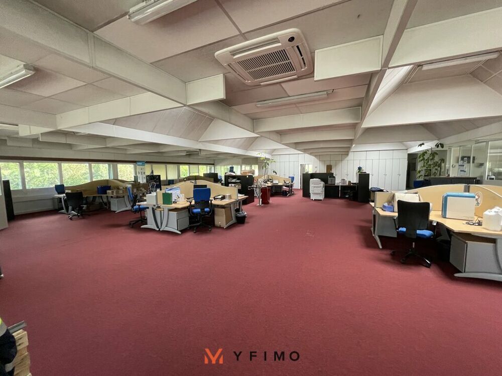   Plateau de bureaux de 518 m2 à LOUER Limay