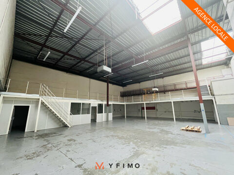 630 m3 ENTREPOT ET BUREAUX &agrave; LOUER 5145 78190 Trappes