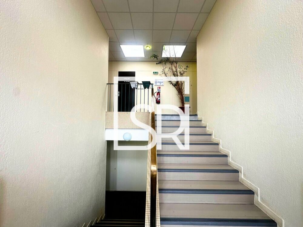   BUREAUX à LOUER 
