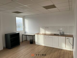   250 m2 BUREAUX à LOUER Buc