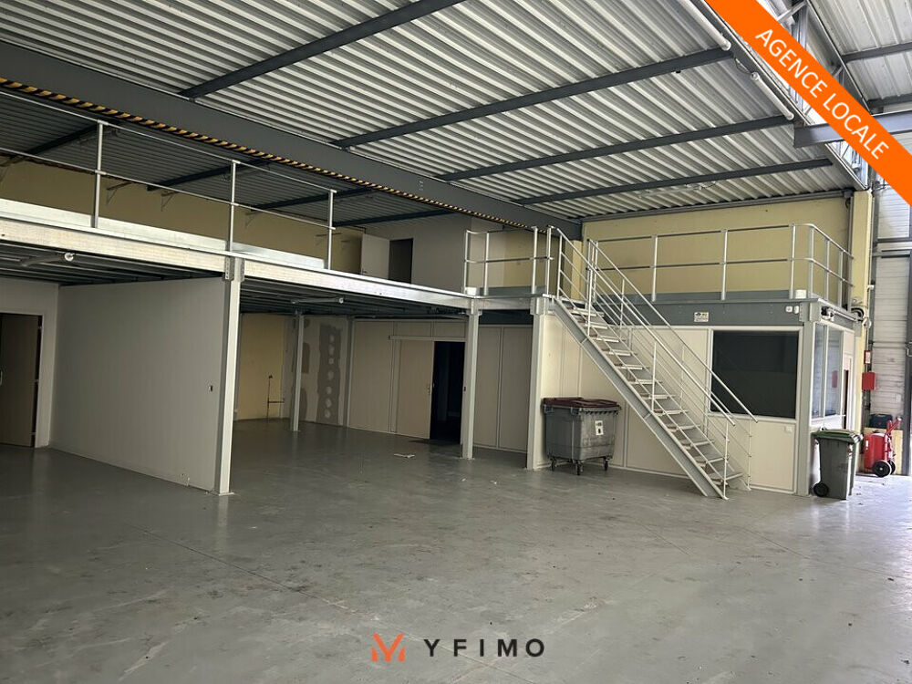   364m2 - Entrepôt à LOUER 