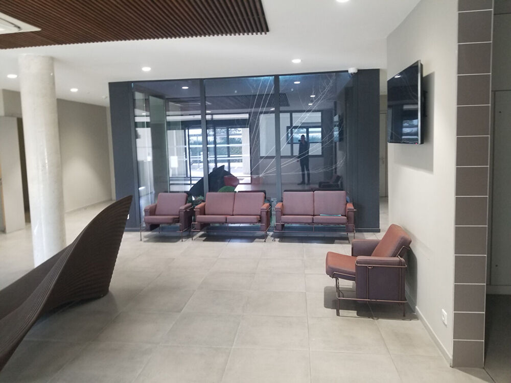   Bureaux à LOUER 