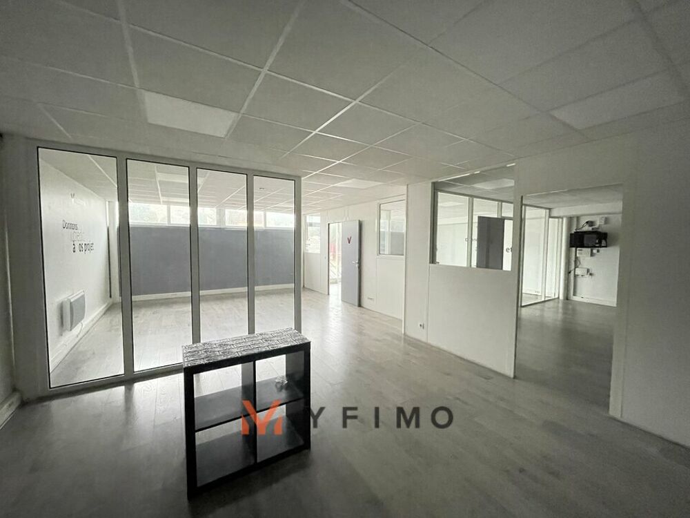   BUREAUX A LOUER à LOUER Maule
