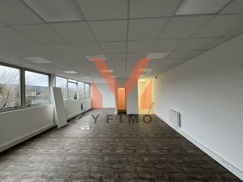   430 m2 ENTREPOT ET BUREAUX à LOUER 