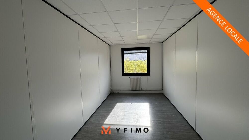   544 m2  divisibles à partir de à LOUER Cergy