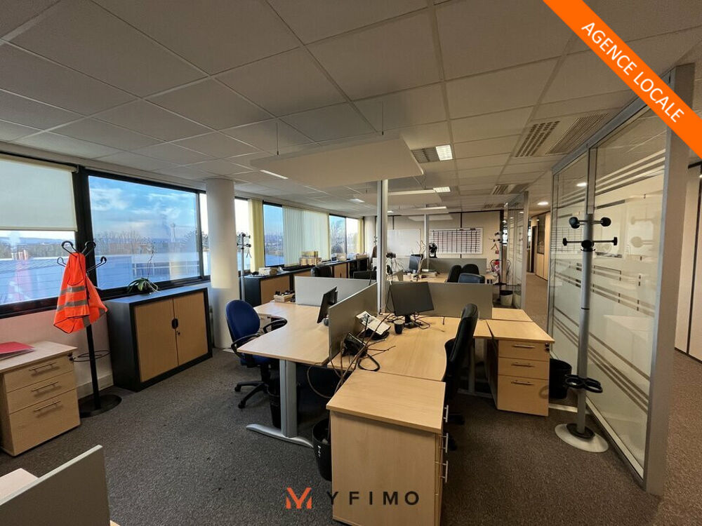   432 m2 BUREAUX DIVISIBLES à LOUER 