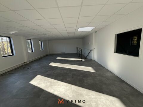   ACTIVITE - ENTREPOT 432 m2 à LOUER 