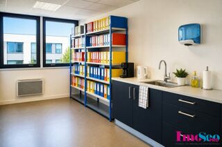   BUREAUX à LOUER Bruges