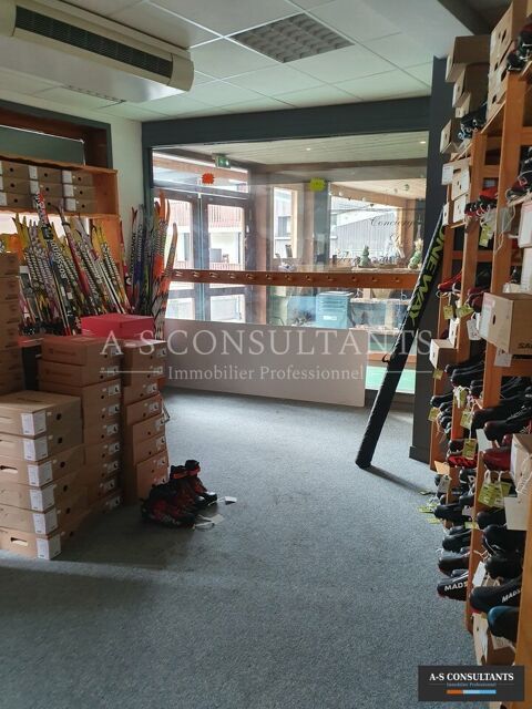 LOCAL COMMERCIAL à VENDRE 310000 74440 Taninges