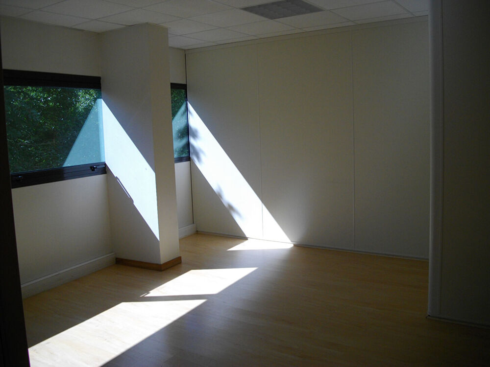   Bureaux à LOUER Merignac