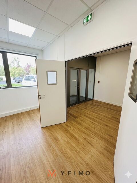   425 m2 ACTI LEGERE/BUREAUX PMR à LOUER 