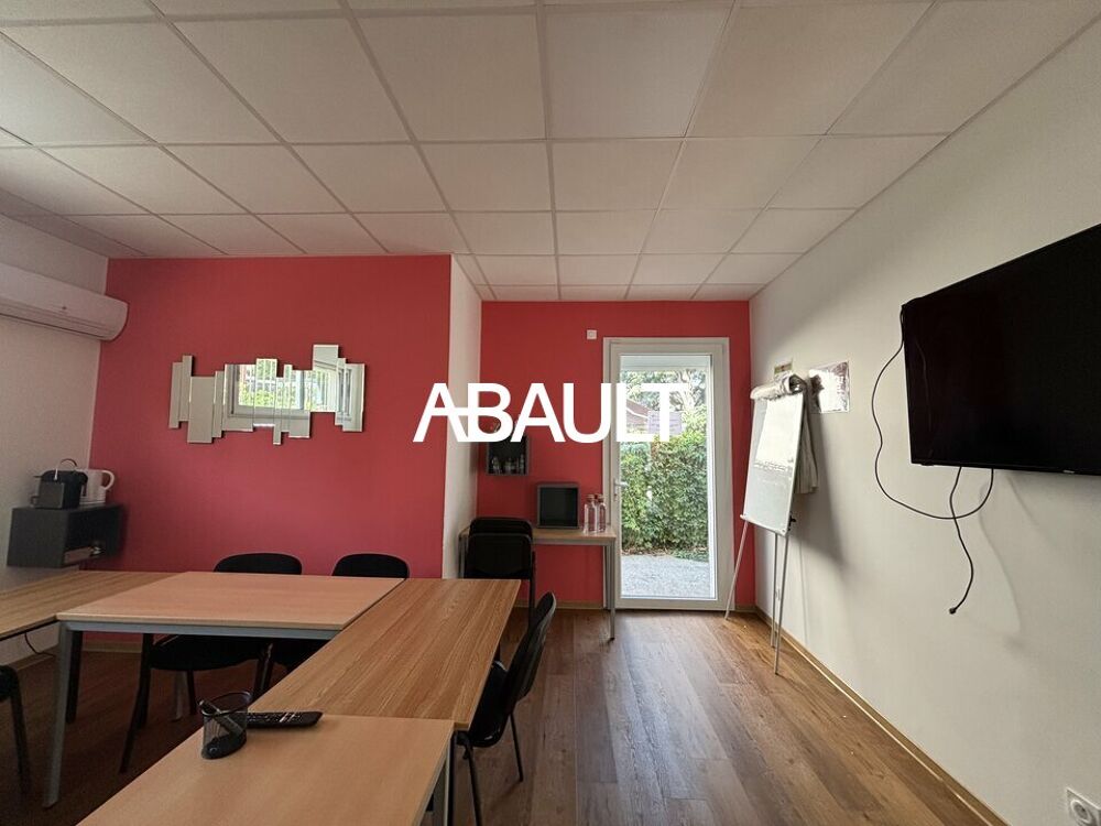   LOCAL PROFESSIONNEL à VENDRE 