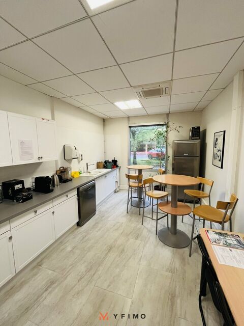   245 m2 ACTIVITE LEGERE / BUREA à LOUER 