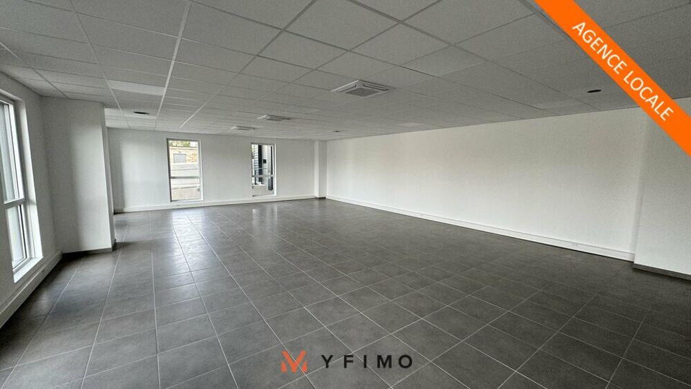   1084m2 - Activité à LOUER Elancourt