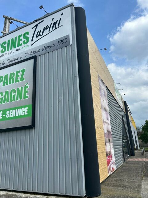   LOCAL COMMERCIAL à LOUER 