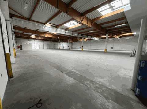   ENTREPOT à VENDRE 