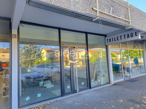 LOCAL COMMERCIAL &agrave; LOUER 670 63800 Cournon d'auvergne