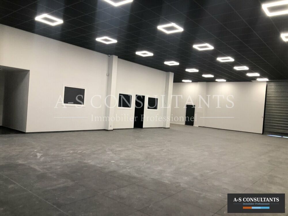   LOCAL D'ACTIVIT + BUREAUX  VENDRE 