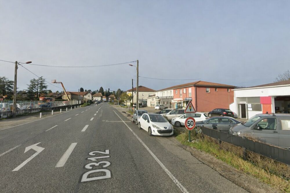   LOCAL COMMERCIAL à LOUER 
