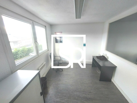   BUREAUX à LOUER 