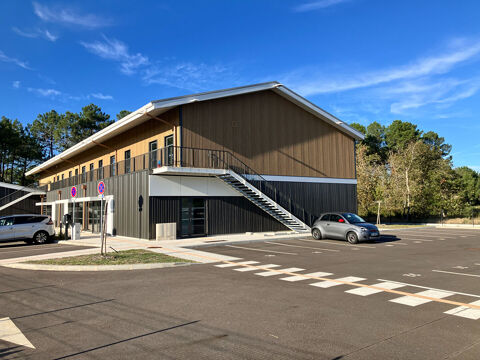 Bureaux &agrave; LOUER 665 33980 Audenge