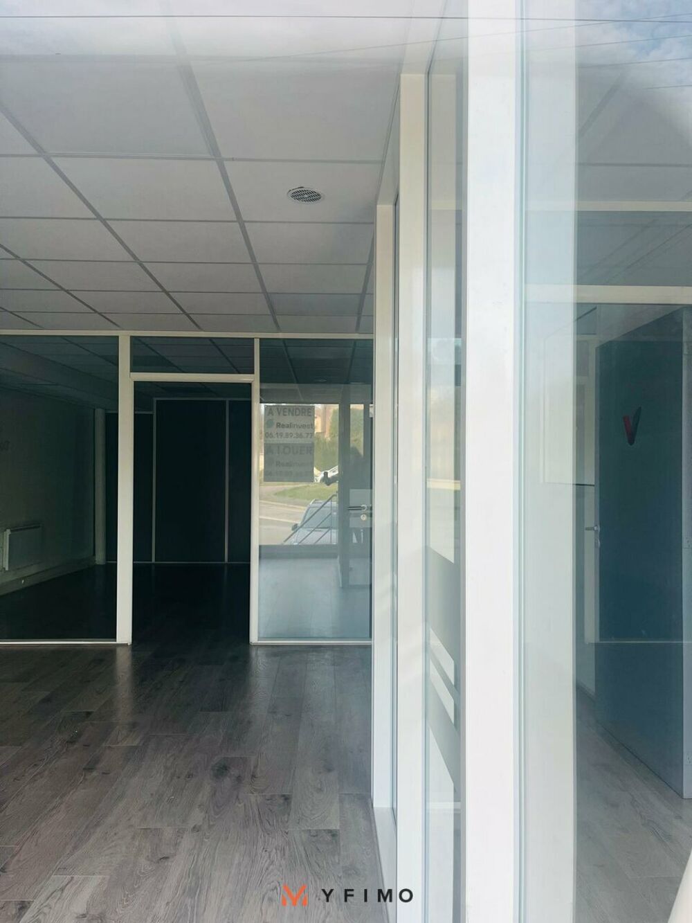   BUREAUX A VENDRE à VENDRE Maule