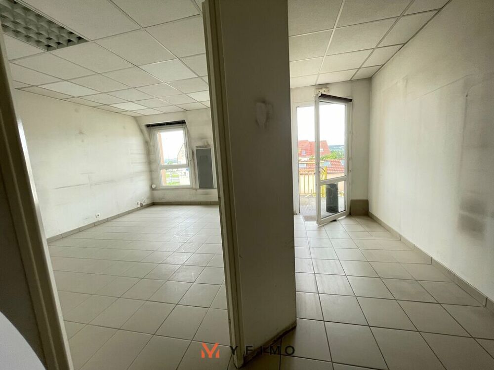   BUREAUX à LOUER Flins sur seine
