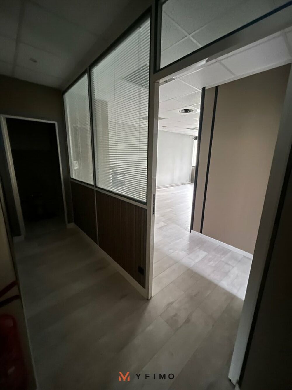   BUREAUX à LOUER Aubergenville