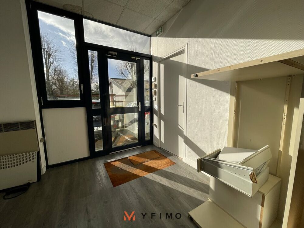   Plateau de bureaux de 200 m2 à LOUER Les mureaux