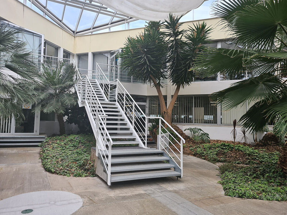   Bureaux à LOUER 