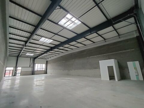 LOCAL D'ACTIVITE &agrave; LOUER 2906 38300 Bourgoin jallieu
