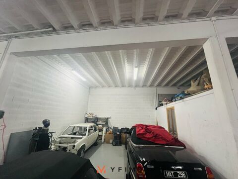   213 m2 ENTREPOT à LOUER 