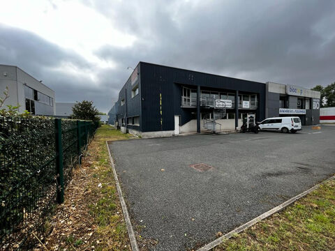 Local commercial &agrave; LOUER 10500 33300 Bordeaux