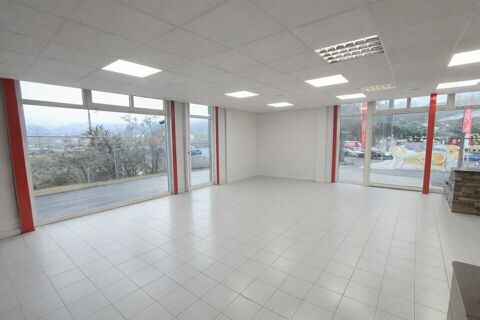   LOCAL COMMERCIAL à LOUER 