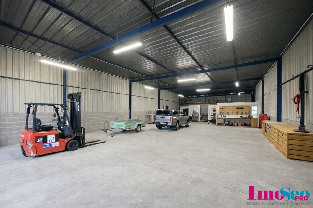   ENTREPOT à VENDRE Latresne