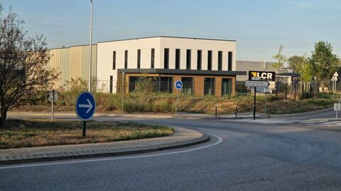 BUREAUX &agrave; LOUER 2500 38090 Vaulx-milieu