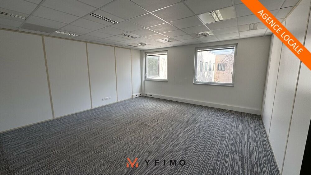   809m2 - BUREAUX  à LOUER Cergy