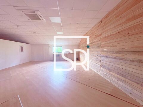 LOCAL COMMERCIAL / BUREAUX &agrave; LOUER 2233 63670 Le cendre
