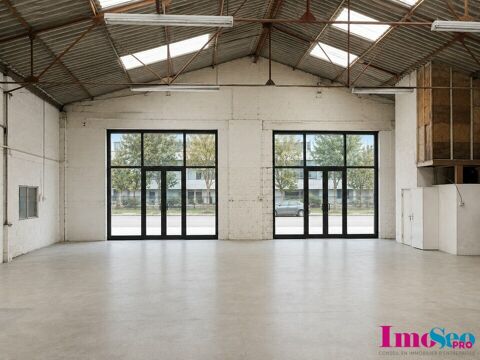  LOCAL COMMERCIAL à VENDRE 