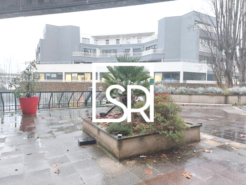   LOCAL COMMERCIAL - BUREAUX à VENDRE 