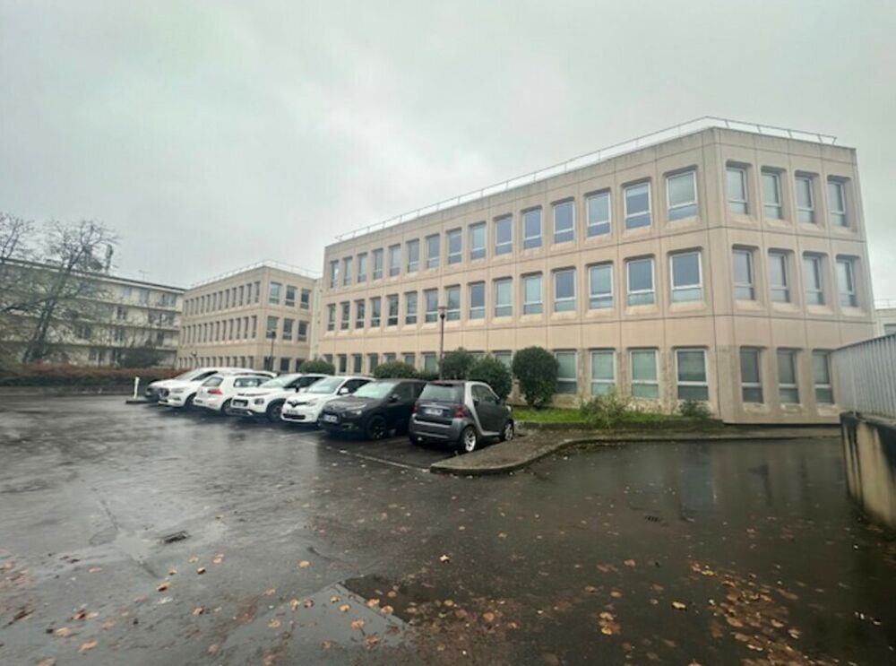   BUREAUX à VENDRE 