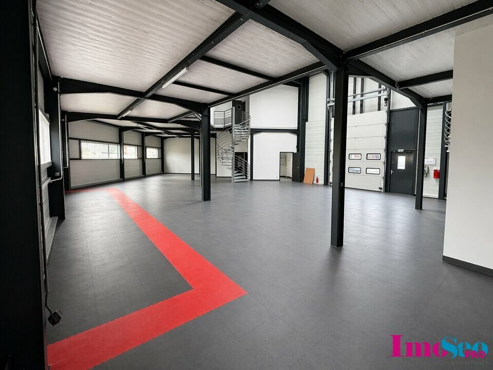   ENTREPOT  à LOUER 