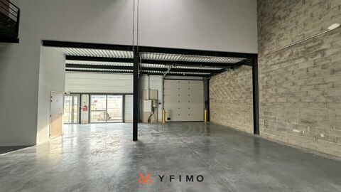   371m2 - Entrepôt à LOUER 