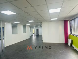   320 m2 BUREAUX  à LOUER Poissy